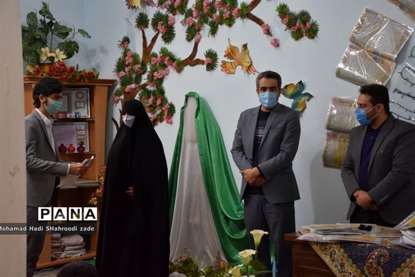 مراسم تقدیر از منتخبان مسابقات قرآن عترت و نماز سال قبل در مکان دارالقرآن ناحیه یک مشهد مقدس