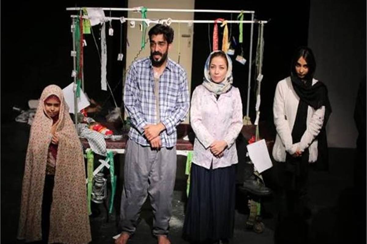 اجرای نمایش  لاله عباسی در جشنواره تئاتر استان تهران