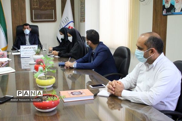 جلسه هم‌اندیشی طرح دانش‌آموز تراز انقلاب اسلامی آموزش و پرورش استان بوشهر