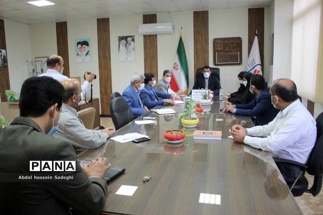 جلسه هماندیشی طرح دانشآموز تراز انقلاب اسلامی آموزش و پرورش استان بوشهر