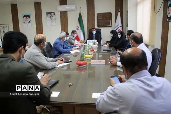 جلسه هم‌اندیشی طرح دانش‌آموز تراز انقلاب اسلامی آموزش و پرورش استان بوشهر