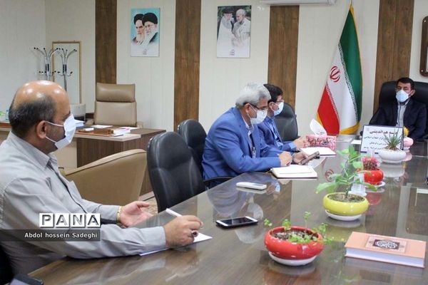 جلسه هم‌اندیشی طرح دانش‌آموز تراز انقلاب اسلامی آموزش و پرورش استان بوشهر