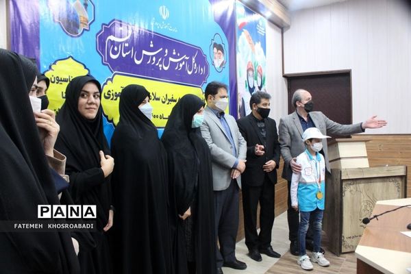 افتتاحیه سفیران سلامت دانش‌آموزی استان قم