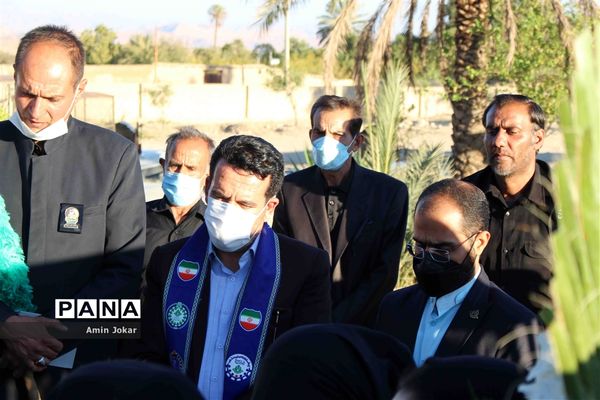 تقدیر مدیر سازمان دانش‌آموزی استان فارس از خانواده دانش آموز پیشتاز مرحومه مهسا هاشمی بالاشهری
