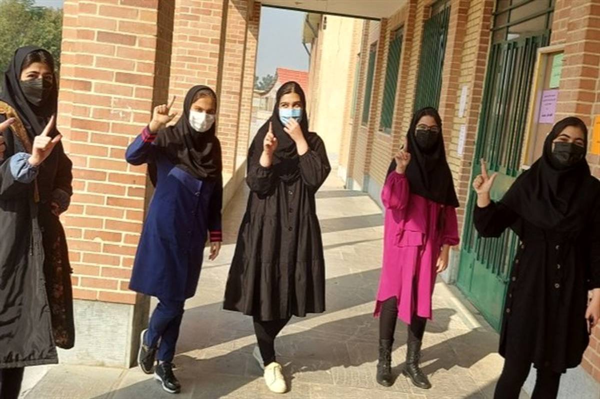 انتخابات شوراها راه ارتباط دانشآموزان با مدرسه است