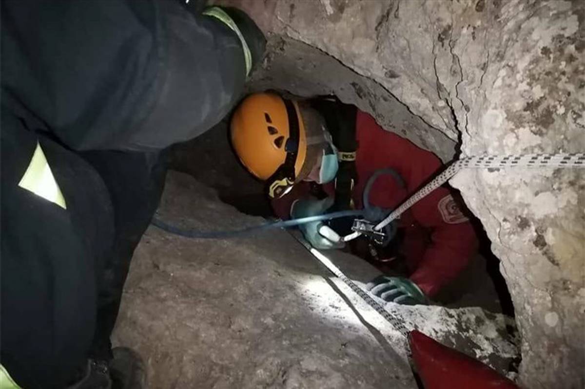نجات دو مصدوم حادثه ارتفاعات چاه نسر توسط اورژانس نیشابور