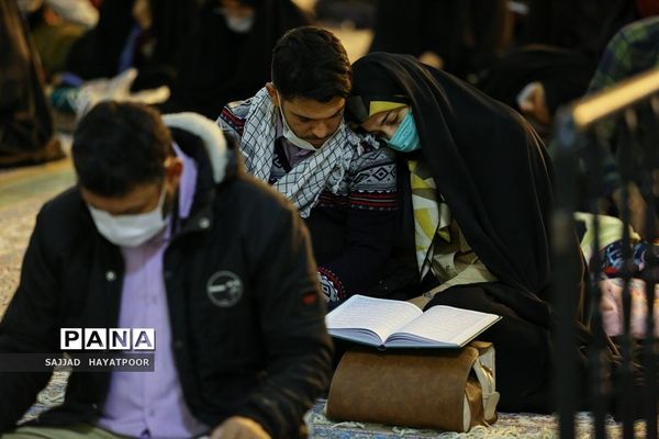 وداع با پیکر شهید فاطمه اسدی در حرم حضرت معصومه و مسجد جمکران