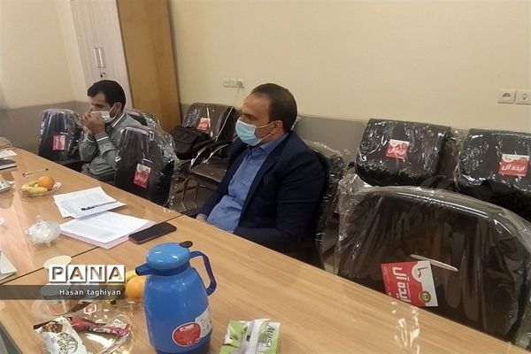 برگزاری جلسه هم اندیشی جذب و سازماندهی نواحی 6 گانه شهر اصفهان در سازمان دانش‌آموزی استان اصفهان