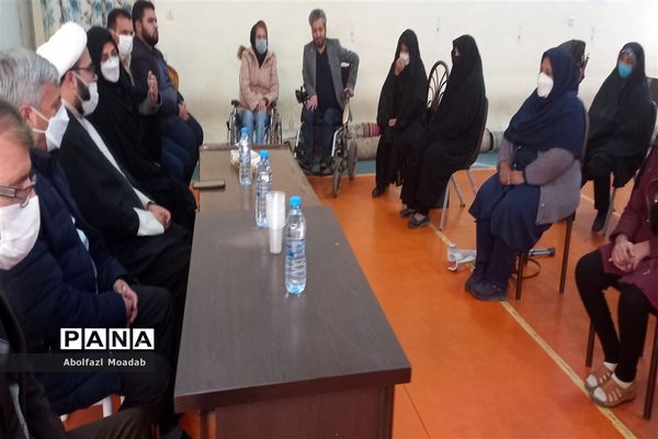 بررسی نماینده مردم کاشمر از بررسی مشکلات تیم والیبال نشسته بانوان شهرستان