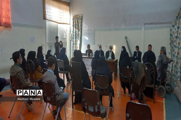 بررسی نماینده مردم کاشمر از بررسی مشکلات تیم والیبال نشسته بانوان شهرستان