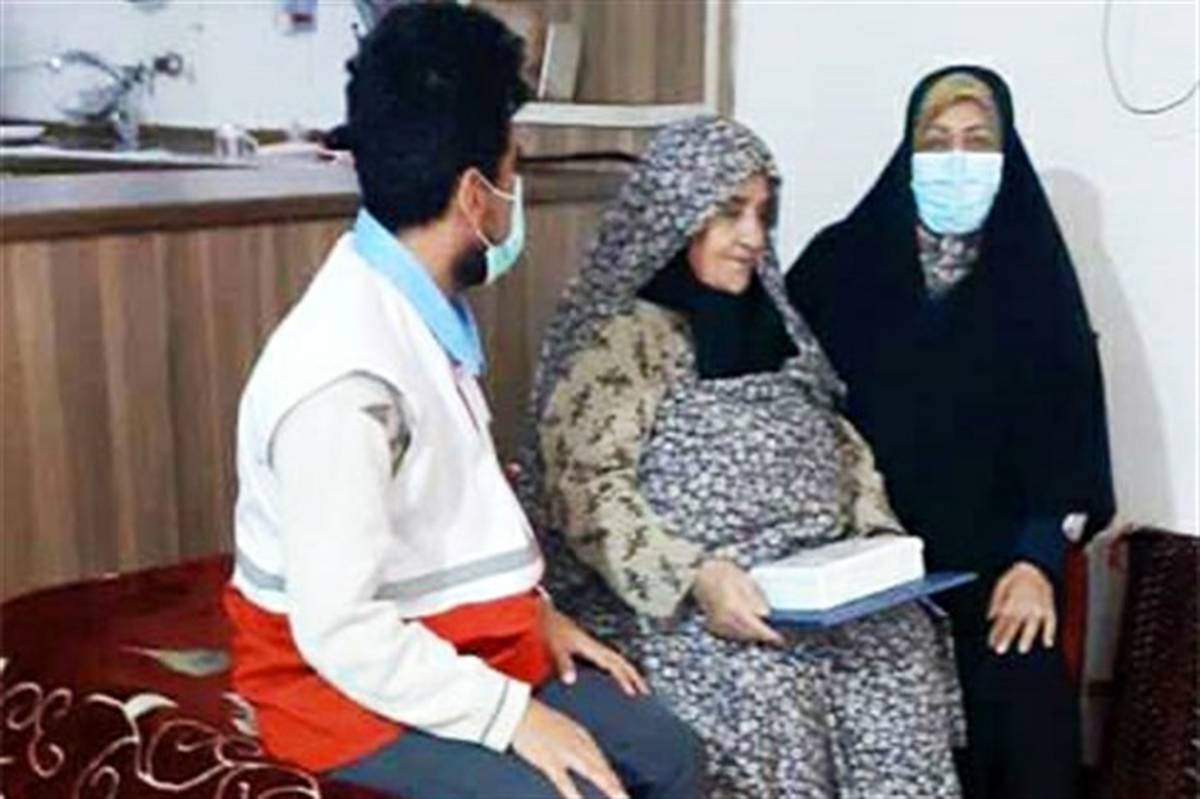 به مناسبت هفته بسیج تجدید میثاق با خانواده شهیدان در ملارد انجام شد