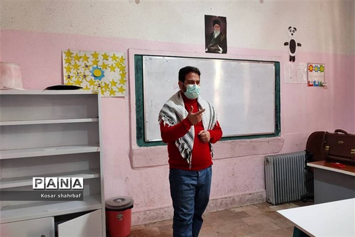 گرامی‌داشت مقام  شهدای بسیج دانش‌‌آموزی در رودهن