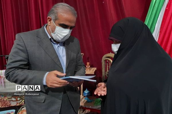 مراسم تجلیل از برگزیدگان کشوری حوزه معاونت پرورشی منطقه 16