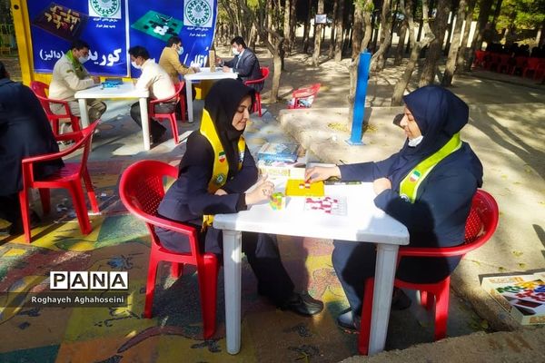 گردهمایی مربیان پیشتاز سازمان دانش‌آموزی ناحیه 4 شیراز