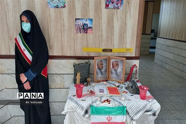 برگزاری مراسم هفته بسیج در دبیرستان فجر منطقه ۱۴