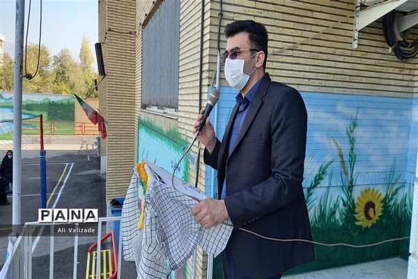 برگزاری مراسم هفته بسیج در دبیرستان فجر منطقه ۱۴