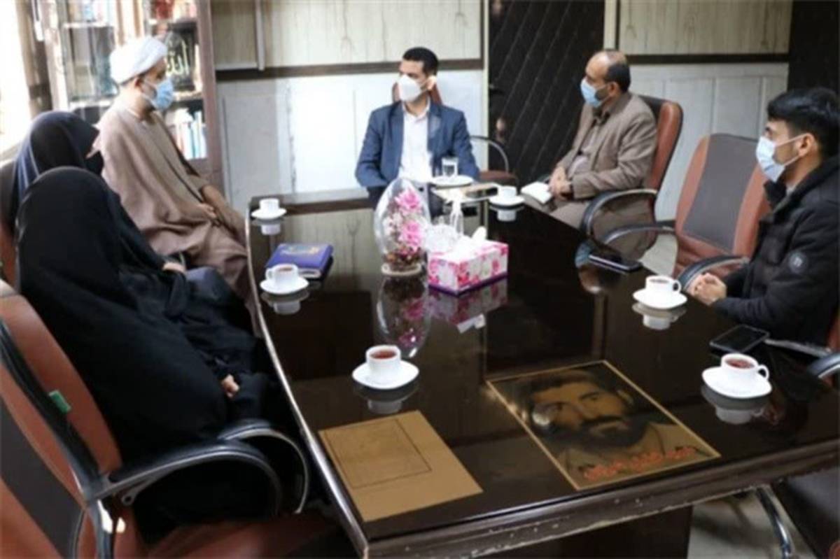 دیدار مسئول اتحادیه انجمن‌های اسلامی استان با مدیرآموزش و پرورش ناحیه دو شهرری