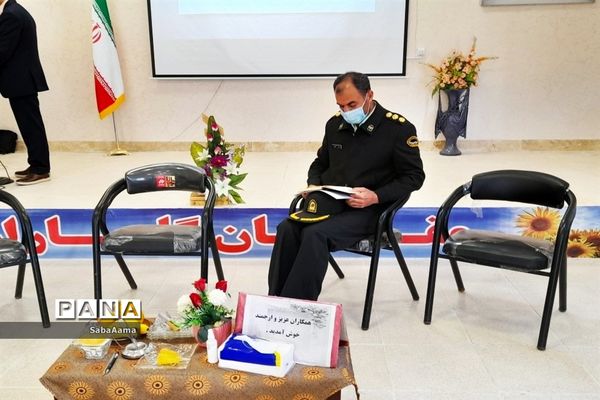 کارگاه پیشگیری از مصرف مواد مخدر در دبیرستان فرهنگ مرحوم فخرایی کاشمر