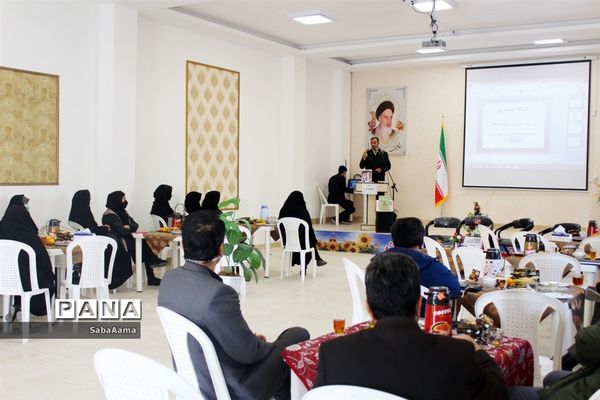 کارگاه پیشگیری از مصرف مواد مخدر در دبیرستان فرهنگ مرحوم فخرایی کاشمر
