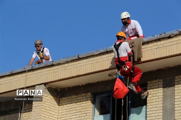 برگزاری مانور زلزله در مدارس بجنورد