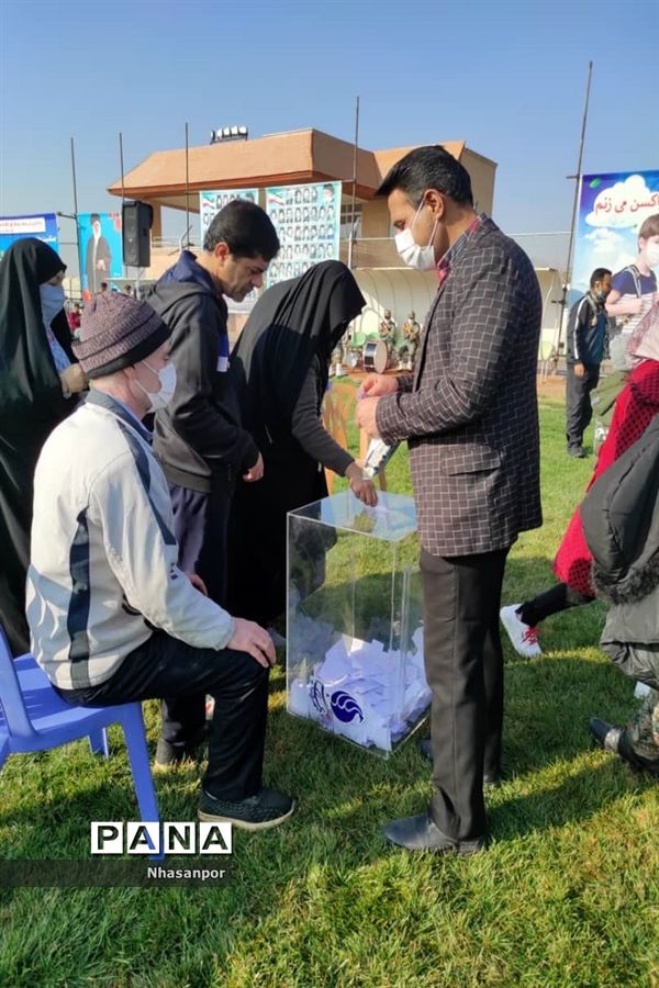 همایش بزرگ پیاده‌روی خانوادگی به‌مناسبت هفته بسیج در فلاوزجان