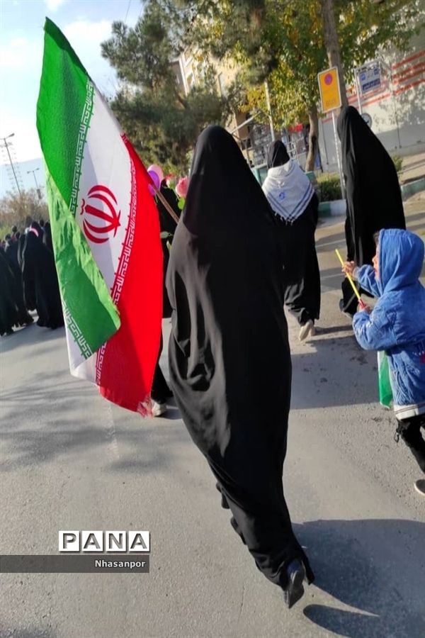 همایش بزرگ پیاده‌روی خانوادگی به‌مناسبت هفته بسیج در فلاوزجان