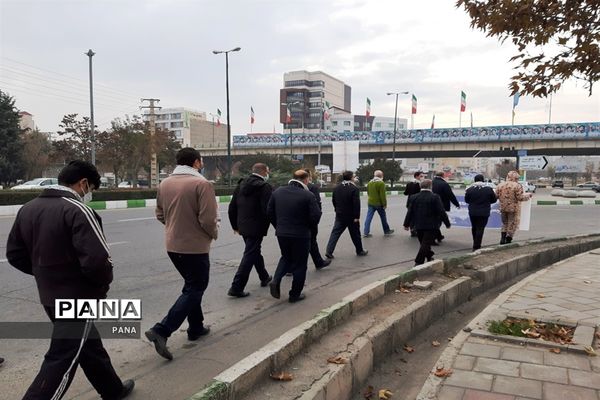 همایش پیاده‌روی فرهنگیان بسیجی به‌مناسبت هفته بسیج