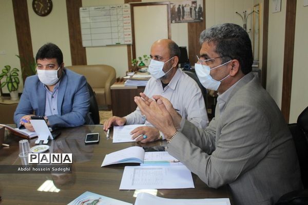 جلسه هم‌اندیشی طرح دانش‌آموز تراز انقلاب اسلامی در بوشهر