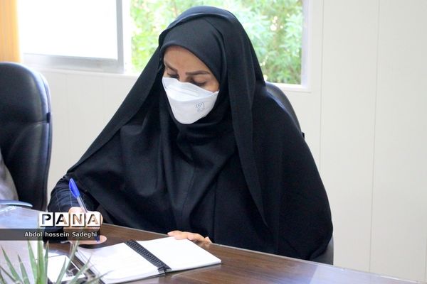 جلسه هم‌اندیشی طرح دانش‌آموز تراز انقلاب اسلامی در بوشهر