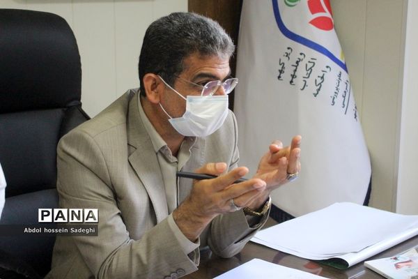 جلسه هم‌اندیشی طرح دانش‌آموز تراز انقلاب اسلامی در بوشهر