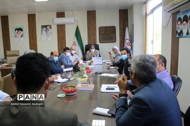 جلسه هماندیشی طرح دانشآموز تراز انقلاب اسلامی در بوشهر