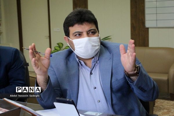 جلسه هم‌اندیشی طرح دانش‌آموز تراز انقلاب اسلامی در بوشهر