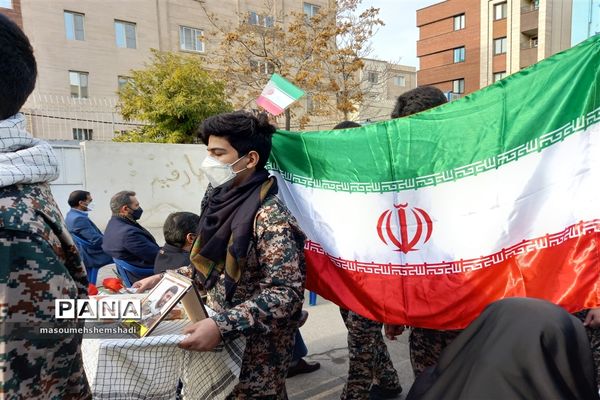 تجدید میثاق با آرمان‌های انقلاب و شهدا در منطقه 12