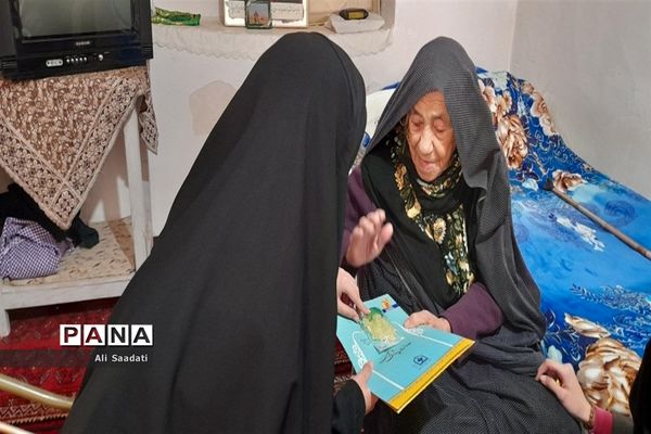 تجدید میثاق فرهنگیان و دانش‌آموزان  کلات با خانواده شهدای شهرستان