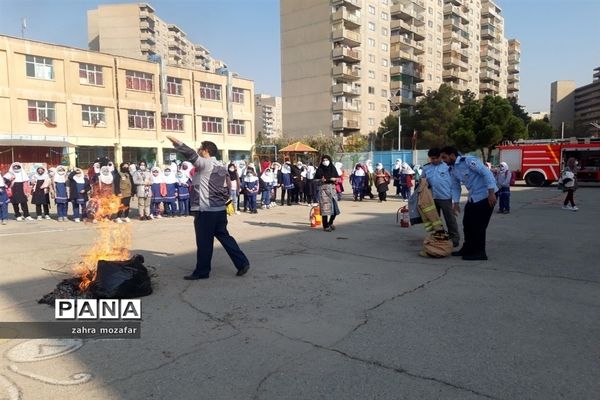 مانور زلزله و ایمنی در پاکدشت