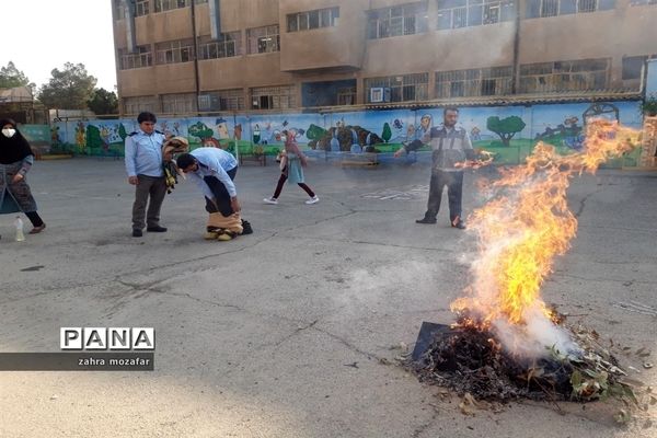 مانور زلزله و ایمنی در پاکدشت