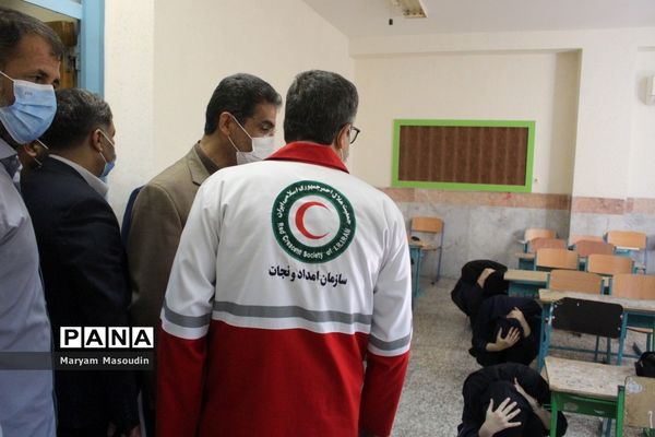 مانور سراسری زلزله و ایمنی در مدارس بوشهر