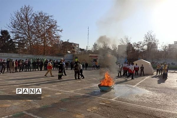 مانور سراسری زلزله و ایمنی در مدارس ناحیه۶ مشهد