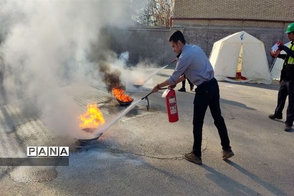 مانور سراسری زلزله و ایمنی در مدارس ناحیه۶ مشهد