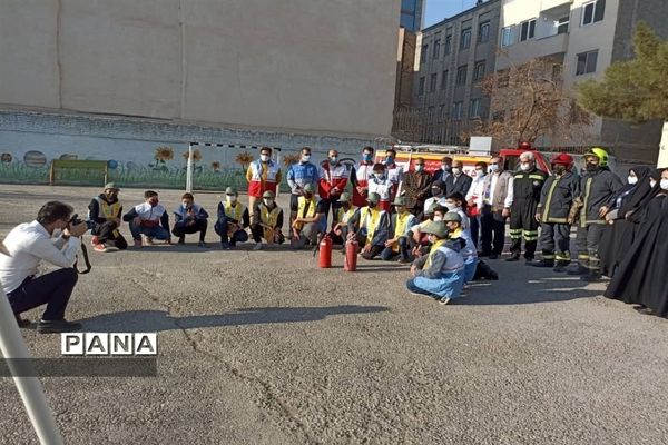 مانور سراسری زلزله و ایمنی در مدارس ناحیه۶ مشهد