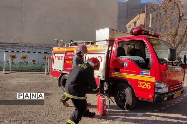 مانور سراسری زلزله و ایمنی در مدارس ناحیه۶ مشهد