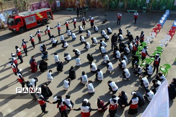 مانور زلزله و ایمنی در دبیرستان امامت قم