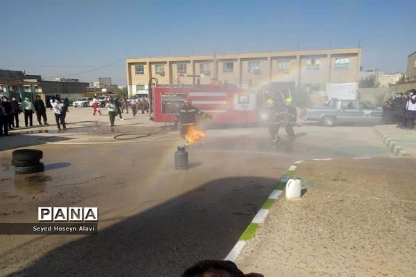 مانور زلزله و ایمنی در مدارس شهرستان دشتی