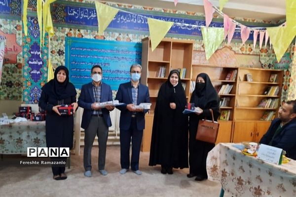 جلسه محوری مدیران مدارس ابتدایی قطب صفادشت