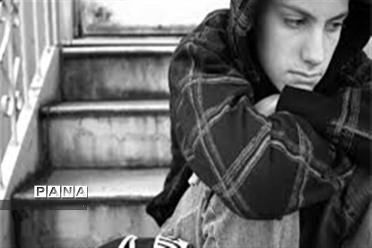 بررسی عوامل ایجاد افسردگی در نوجوانان