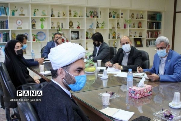 جلسه هماهنگی برگزاری یادواره شهدای دانش‌آموز و فرهنگی