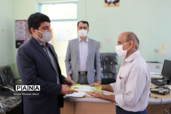 بازدید مدیر آموزش و پرورش شهرستان دشتی از آموزشگاه مهر خورموج