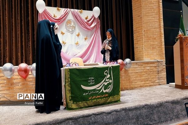 برگزاری جشن ولادت حضرت زینب کبری (س) در انجمن اسلامی ناحیه غرب