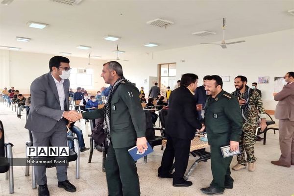 محفل انس با قرآن کریم در آموزشگاه شهید رجایی شهرستان حمیدیه