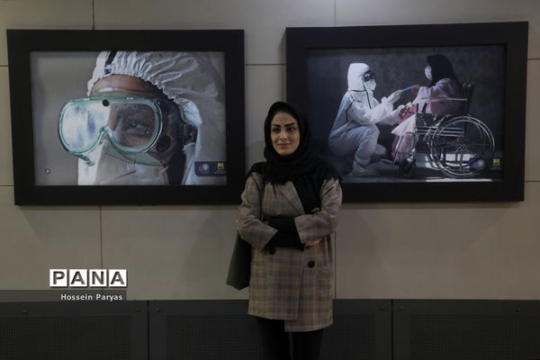 افتتاح نمایشگاه عکس مدافعان سلامت و تقدیر از پرستاران